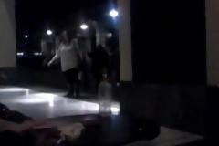 Εισβολή της Ελένης Λουκά στην παράσταση 