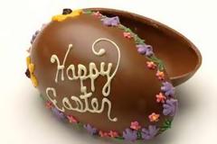 Τέτοιες μέρες ξετρελαίνουν τα παιδιά! - Δείτε πως φτιάχνονται τα πασχαλινά σοκολατένια αυγά!