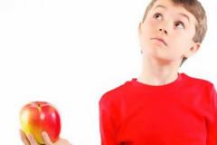 Πρέπει ένα παιδί να νηστεύει;