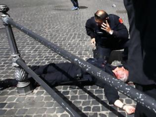 Φωτογραφία για Ιταλία: Σε σοβαρή κατάσταση ο ένας αστυνομικός