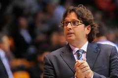 Τρινκιέρι: Εμπιστευθείτε με...