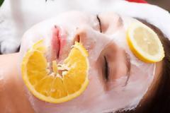 Αντιοξειδωτική μάσκα προσώπου με πορτοκάλι