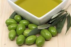 Γιατί είναι νηστίσιμη η ελιά και όχι τo λάδι