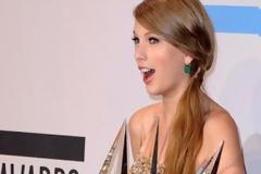 Έδωσε 17 εκατ. δολ. μετρητά!