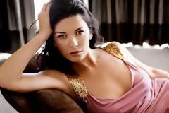 Σε κλινική για μανιοκατάθλιψη μπήκε ξανά η Κάθριν Ζέτα Τζόουνς