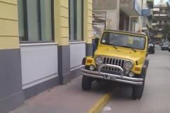 Παράνομο παρκάρισμα με ...αισθητική άποψη