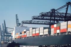 Αύξηση 6,8% στη διακίνηση εμπορευμάτων στα λιμάνια το γ' τρίμηνο