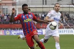 Παίκτης του Ολυμπιακού και...με τη βούλα ο Μίκαελ Ολαϊτάν.