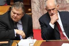 Παπανδρέου έξαλλος: Άθλιοι και ανήθικοι όσοι μιλούν για τρύπα 110 εκατ. στο ΠΑΣΟΚ