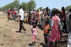 Σουδάν: Χιλιάδες άνθρωποι χρειάζονται τροφή και νερό