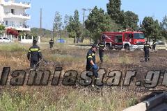 Λαμία: Φωτιά κοντά σε σπίτια τρόμαξε τους κατοίκους