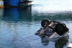 Όχημα έκανε «βουτιά» στο λιμάνι της Λευκάδας
