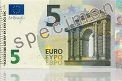 Από 2 Μαΐου σε κυκλοφορία το νέο χαρτονόμισμα των 5 ευρώ
