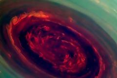 Γιγάντιος κυκλώνας στον Κρόνο προκαλεί δέος