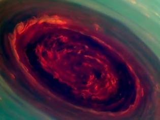 Φωτογραφία για Γιγάντιος κυκλώνας στον Κρόνο προκαλεί δέος