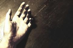 Πάτρα: αυτοκτονία 26χρονου μεσα στο συνεργείο του πατέρα του