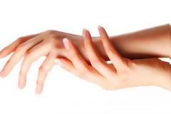 Ένα απλό beauty tip για χέρια από βελούδο