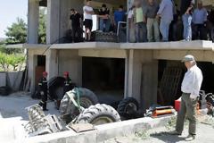 Προσευχές και δάκρυα στη σκιά της τραγωδίας στο Βενεράτο