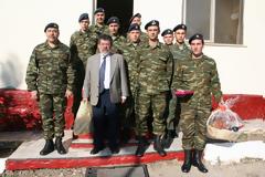 Επίσκεψη του Δημάρχου Λέσβου για το Πάσχα σε στρατιωτικά φυλάκια