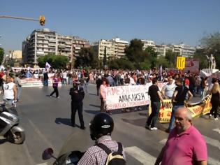 Φωτογραφία για ΤΩΡΑ-Σε εξέλιξη η συγκέντρωση του ΠΑΜΕ στη Θεσσαλονίκη