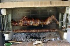 Αρνί στη σούβλα και κοκορέτσι από την εποχή του Ομήρου!