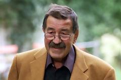 Γκίντερ Γκρας: Με την πολιτική που ακολουθεί η Γερμανία χώρες όπως η Ελλάδα δεν θα μπορέσουν να ορθοποδήσουν