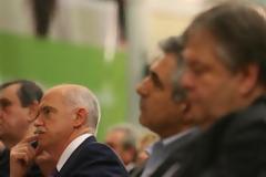 Άγριος καυγάς Παπανδρέου - Βενιζέλου...Στο 