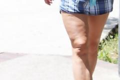 Την αδιανόητη κυτταρίτιδά της βγάζει «βόλτα» η Mπρίτνεϊ Σπίαρς