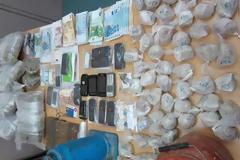 Πάτρα: Eξαρθρώθηκε εγκληματική οργάνωση που είχε γεμίσει ηρωίνη και χασίς την ευρύτερη περιοχή - Δείτε φωτο