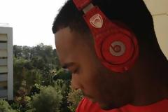 ΤΑ ΑΚΟΥΣΤΙΚΑ ΤΟΥ FINAL4 ΔΩΡΟ ΤΟΥ ΧΑΪΝΣ ΣΤΟΥΣ ΣΥΜΠΑΙΚΤΕΣ ΤΟΥ! *PHOTOS*