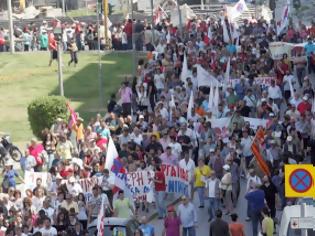 Φωτογραφία για 10.000 διαδήλωσαν στη Θεσσαλονίκη κατά της λιτότητας και των μνημονίων