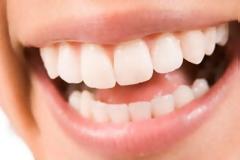 Expert tips για ολόλευκα δόντια και λαμπερό χαμόγελο!
