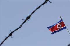 Β. Κορέα: Aμερικανός καταδικάστηκε σε 15 χρόνια καταναγκαστικής εργασίας