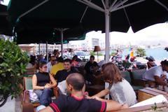 Tην πυροβόλησαν την ώρα που έπινε καφέ - Πανικός στο κέντρο του Ηρακλείου!