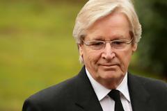 Διάσημος 81χρονος ηθοποιός σε δίκη για κατ' επανάληψη βιασμό το... 1967