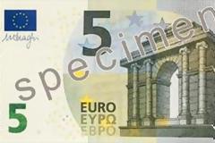 Πρεμιέρα για το νέο χαρτονόμισμα των 5 ευρώ