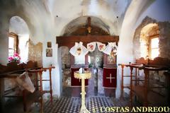 Σκόπελος: Έψαχναν για θησαυρό δίπλα σε εκκλησάκι στο Παλούκι!