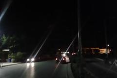 Στα σκοτάδια η οδός Καλαμπάκας