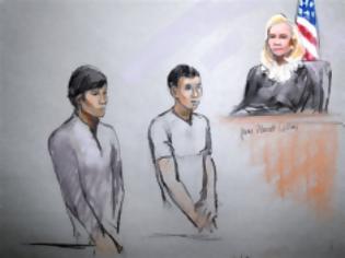 Φωτογραφία για Απαγγέλθηκαν κατηγορίες στους τρεις νεαρούς που κατηγορούνται ότι συνέδραμαν τους βομβιστές της Βοστώνης