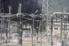 Αγρίνιο: Ελεγχόμενη η φωτιά στον υποσταθμό της ΔΕΗ σύμφωνα με τον Διοικητή της Π.Υ