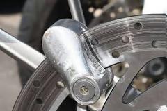 Οκτώ συλλήψεις για κύκλωμα κλοπής μοτοσικλετών στην Κέρκυρα