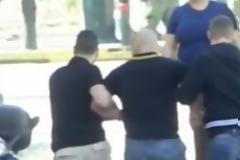 Βίντεο-αποκάλυψη: O Γερμενής είχε όπλο, οι αστυνομικοί τον αφοπλίζουν