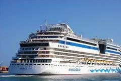 Από το κρουαζιερόπλοιο στο... νοσοκομείο