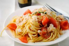 H συνταγή της ημέρας: Σπαγγέτι με ντοματίνια και σκόρδο