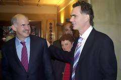 Nίκος Παπανδρέου: Χτυπάνε τον Γιώργο για τα χρέη του ΠΑΣΟΚ γιατί τον φοβάται ακόμη το σύστημα
