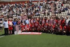 ΤΙΜΗΣΑΝ ΙΣΤΟΡΙΑ ΚΑΙ ΠΑΡΑΔΟΣΗ ΟΙ ΒΕΤΕΡΑΝΟΙ ΤΟΥ ΘΡΥΛΟΥ!