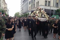 Δείτε βίντεο από την περιφορά του Επιταφίου του Αγίου Μηνά στο κέντρο της Θεσσαλονίκης