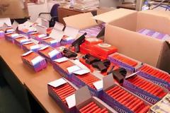 Κροτίδες και πυροτεχνήματα σε κατάστημα στον Άγιο Μύρωνα