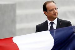 Στο σφυρί βγάζει ο Ολάντ πανάκριβα κρασιά για να ενισχύσει τον κρατικό προϋπολογισμό