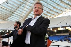 Τα δίνει όλα για Μπόλονι η Κλούζ